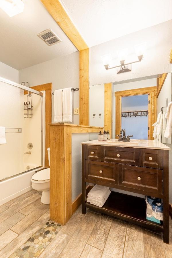Hotel Style Room In The Timber Creek Lodge Condo Truckee Eksteriør bilde